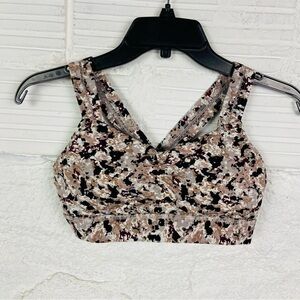 Crane Women's Camouflage Print stretch sports bra size medium